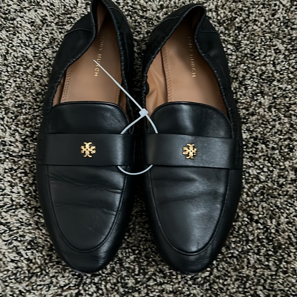 Tory Burch Women’s Perry Black Loafer, lightly worn - Picture 3 of 6